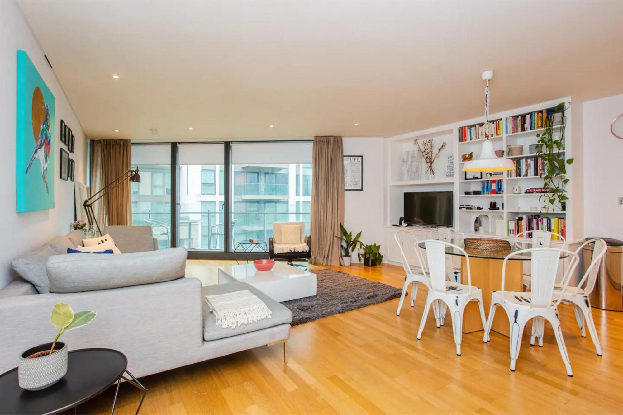 Modern 3 Bedroom Apartment In Paddington 런던 외부 사진