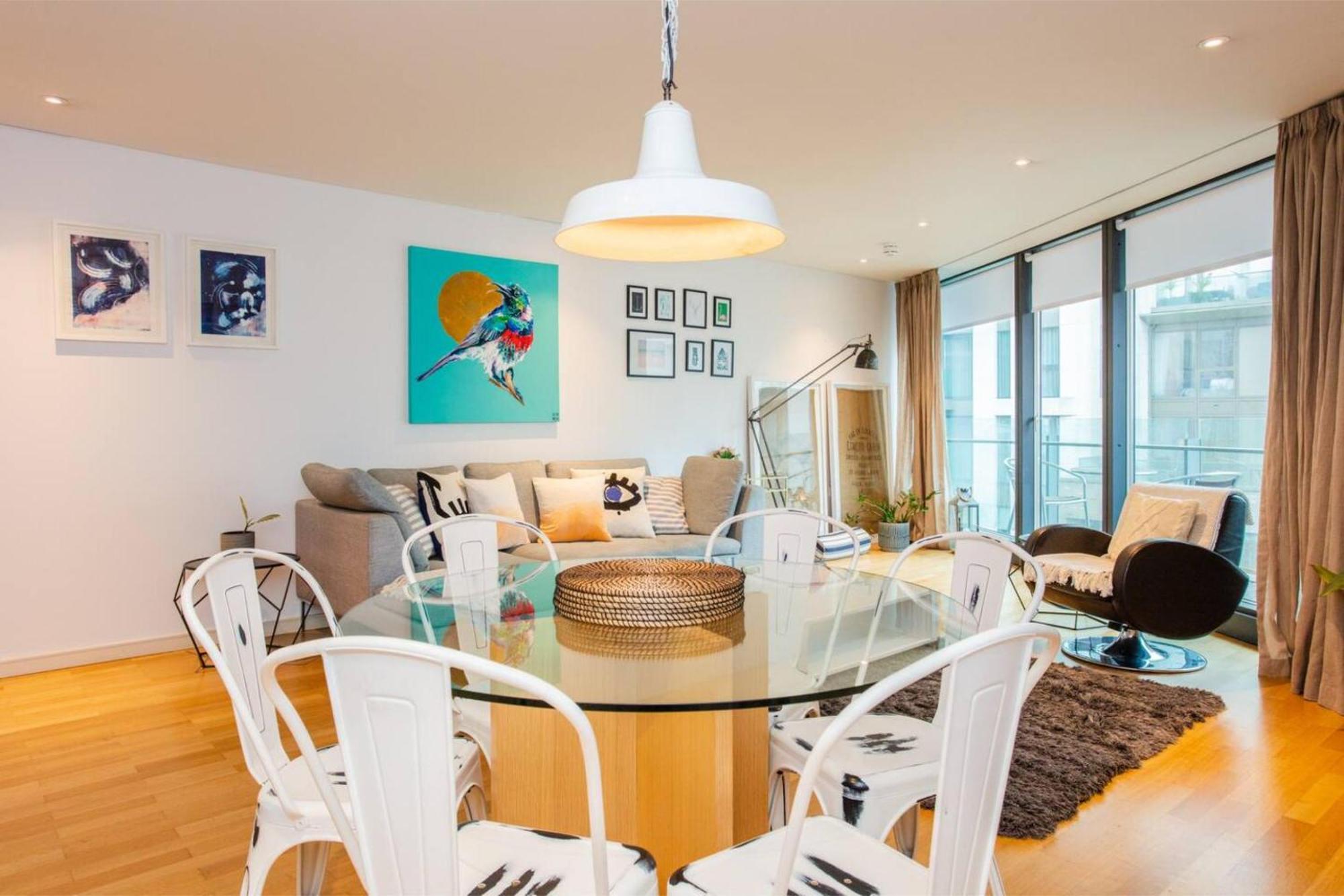 Modern 3 Bedroom Apartment In Paddington 런던 외부 사진